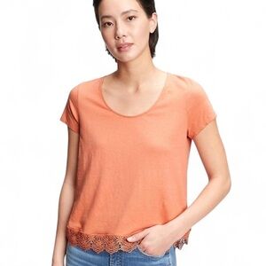 GAP | Women’s Peach Orange Lace Top with Crewneck | M | NWT